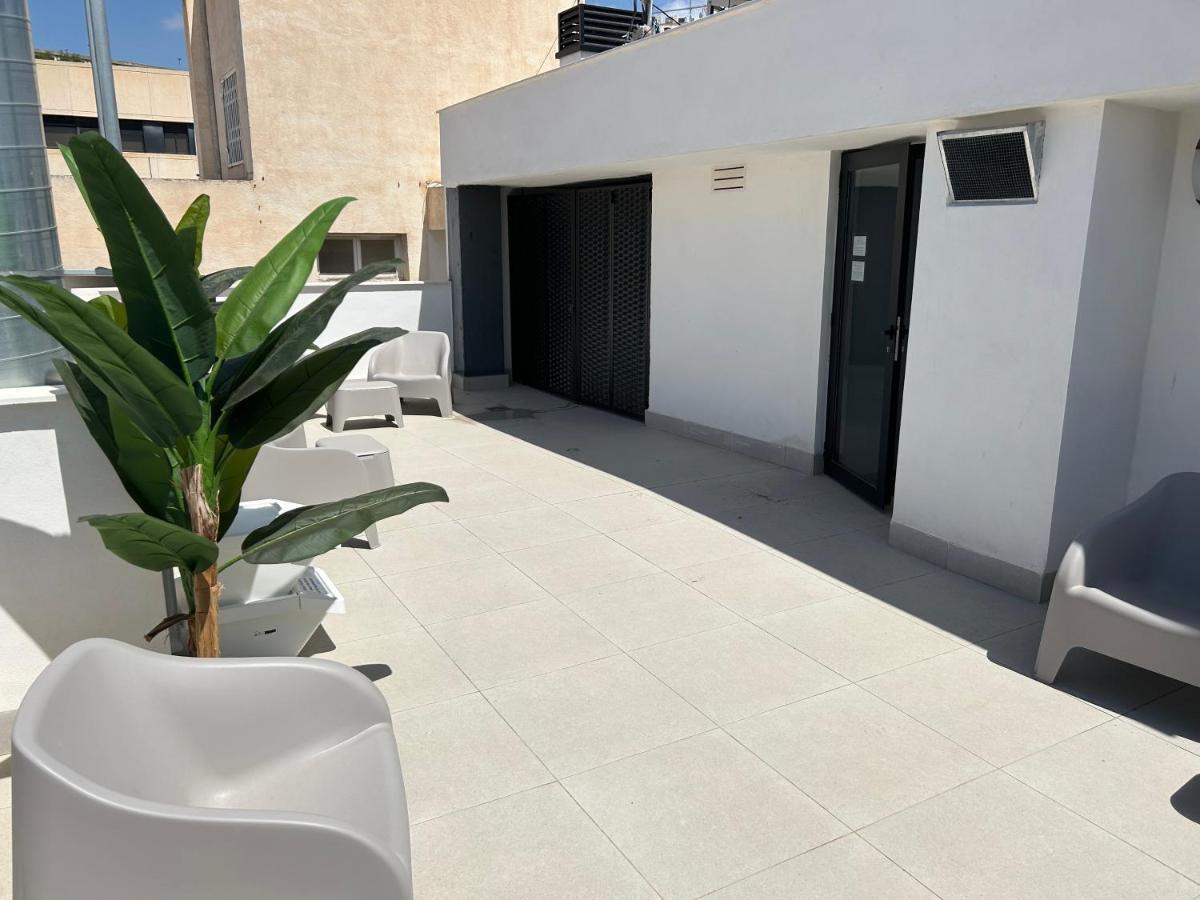 Apartamentos Breton 17 Suite Con Terraza 阿利坎特 外观 照片