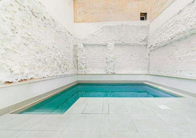 Apartamentos Breton 17 Suite Con Terraza 阿利坎特 外观 照片