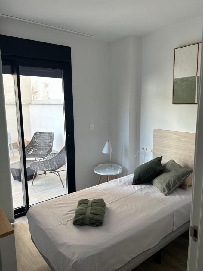 Apartamentos Breton 17 Suite Con Terraza 阿利坎特 外观 照片
