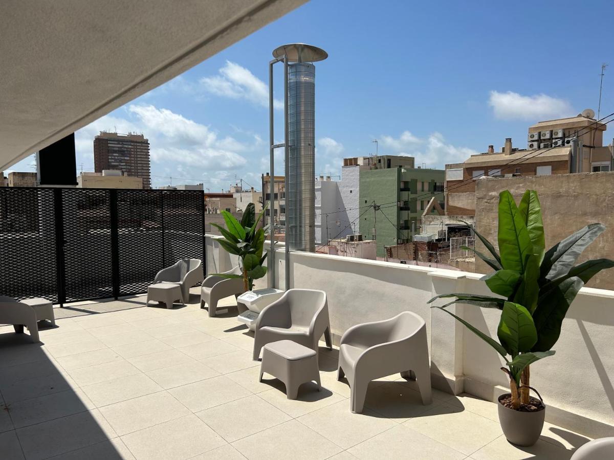 Apartamentos Breton 17 Suite Con Terraza 阿利坎特 外观 照片