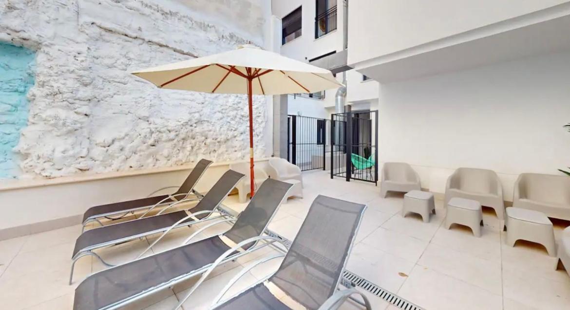 Apartamentos Breton 17 Suite Con Terraza 阿利坎特 外观 照片