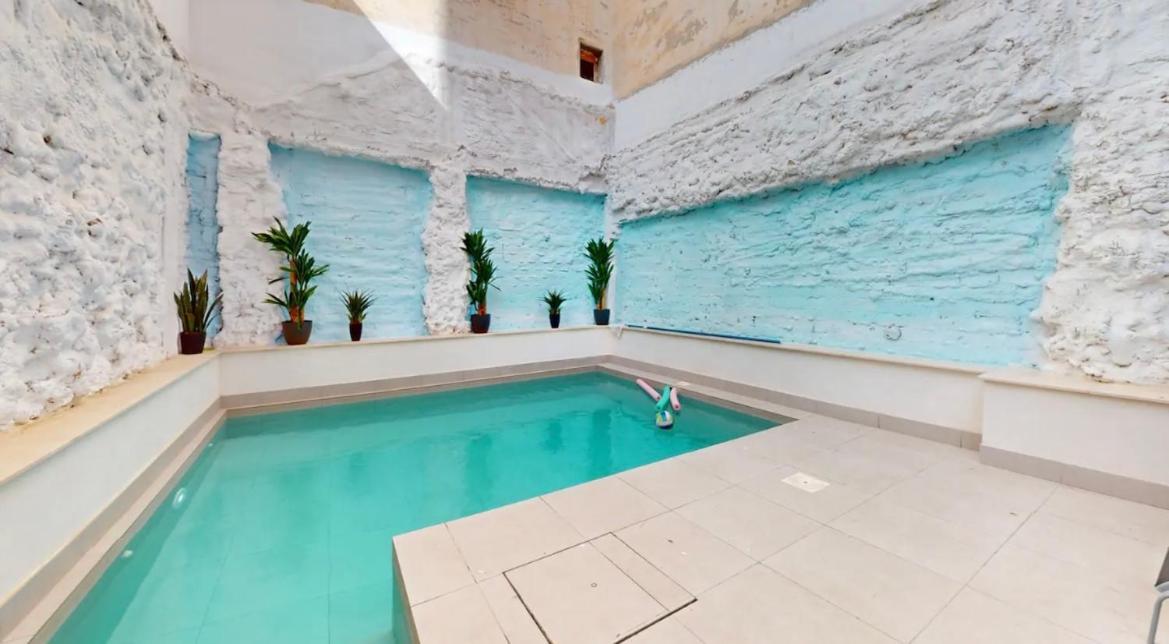 Apartamentos Breton 17 Suite Con Terraza 阿利坎特 外观 照片